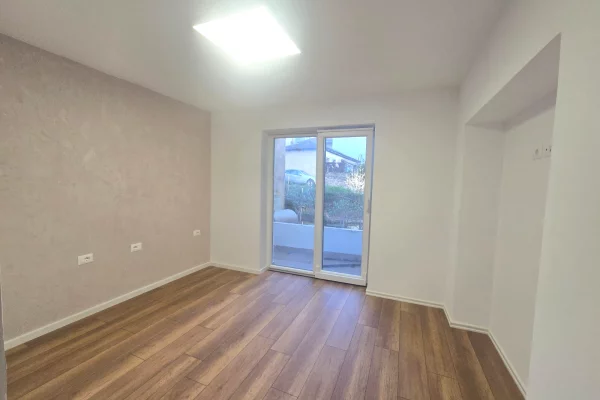 🏢Ambient Biznesi me Qira te bulevardi Zhan Dark