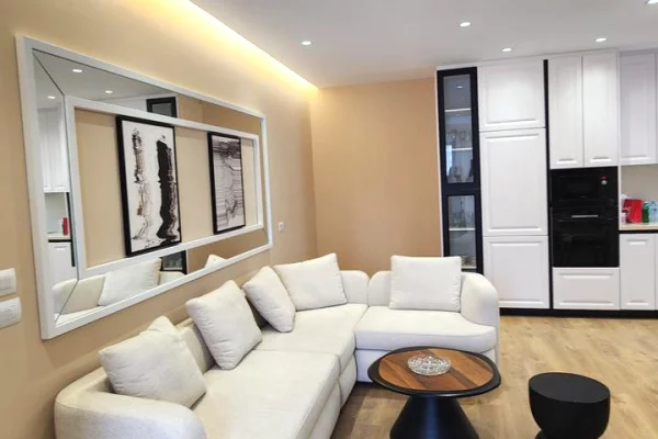 Shtepi ne shitje Apartament ne Tirane, 2+1, Mobilimi E mobiluar, Pagesa 350,000  Euro.