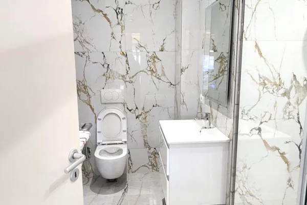 Shtepi ne shitje Apartament ne Tirane, 2+1, Mobilimi E mobiluar, Pagesa 350,000  Euro.