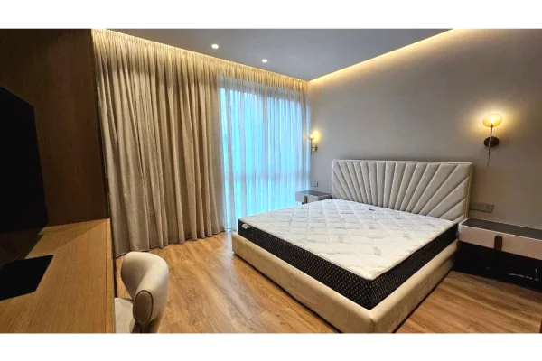 Shtepi me qera Vila Luksoze ne Tirane, 4+1, Mobilimi E mobiluar, Pagesa 250,000  Leke.