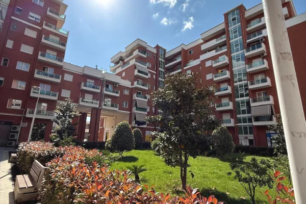 Shtepi me qera Apartament ne Tirane, 1+1, Mobilimi E mobiluar, Pagesa 650  Euro.