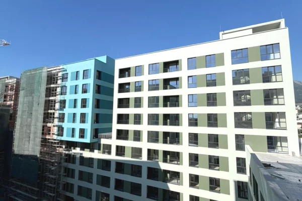 Shtepi ne shitje Apartament ne Tirane, 3+1, Mobilimi Bosh, pa mobiluar, Pagesa 223,500  Euro.