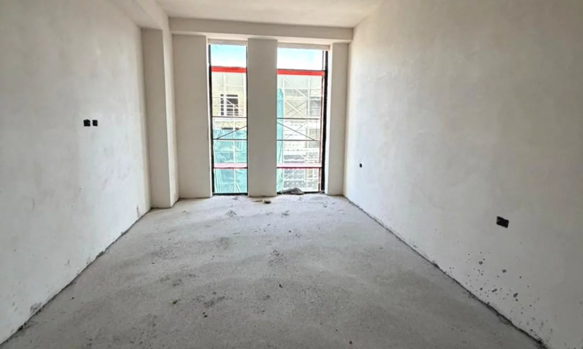 Shtepi ne shitje Apartament ne Tirane, 1+1, Mobilimi Bosh, pa mobiluar, Pagesa 173,100  Euro.