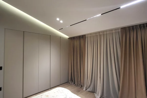 Shtepi me qera Duplex(shtepi me 2 kate) ne Tirane, 3+1, Mobilimi E mobiluar, Pagesa 1,800  Euro.