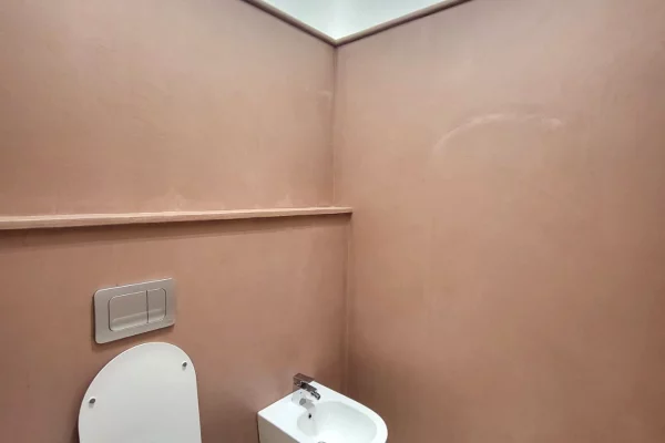 Shtepi me qera Duplex(shtepi me 2 kate) ne Tirane, 3+1, Mobilimi E mobiluar, Pagesa 1,800  Euro.