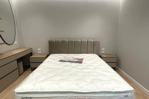 Shtepi me qera Vila Luksoze ne Tirane, 4+1, Mobilimi E mobiluar, Pagesa 4,500  Euro.