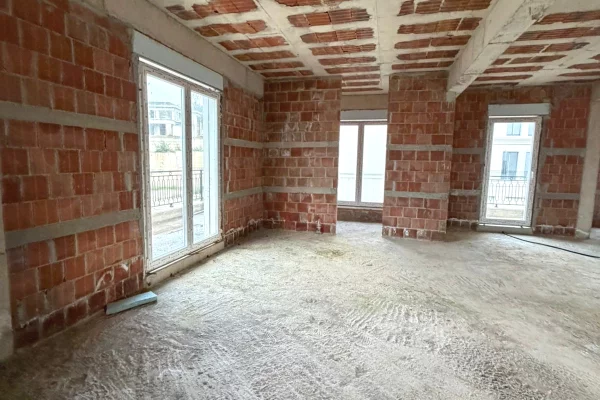 Shtepi ne shitje Vila Luksoze ne Tirane, 5+1, Mobilimi Bosh, pa mobiluar, Pagesa 1,650,000  Euro.