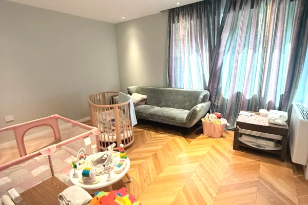 Shtepi ne shitje Vila Luksoze ne Tirane, 4+1, Mobilimi E mobiluar, Pagesa 1,900,000  Euro.