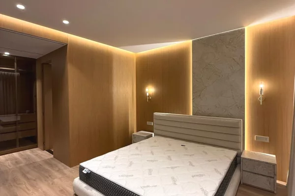Shtepi me qera Vila Luksoze ne Tirane, 3+1, Mobilimi E mobiluar, Pagesa 5,000  Euro.