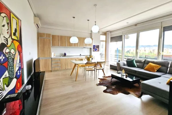 Shtepi ne shitje Apartament ne Tirane, 1+1, Mobilimi E mobiluar, Pagesa 150,000  Euro.