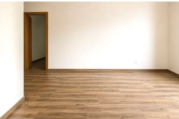 Shtepi ne shitje Apartament ne Tirane, 2+1, Mobilimi Bosh, pa mobiluar, Pagesa 168,420  Euro.