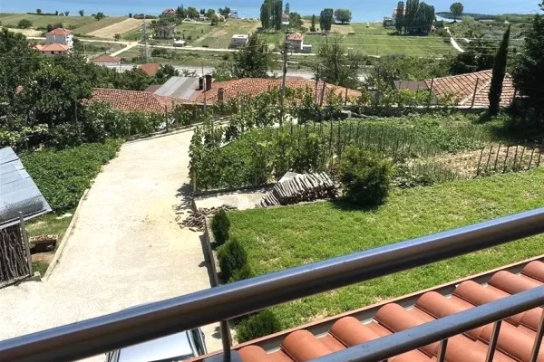 Shtepi ne shitje Vila Luksoze ne Pogradec, 7+1, Mobilimi Pjeserisht e mobiluar, Pagesa 260,000  Euro.