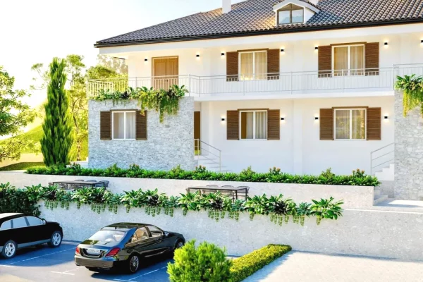 Shtepi ne shitje Vila Luksoze ne Pogradec, 7+1, Mobilimi Pjeserisht e mobiluar, Pagesa 260,000  Euro.