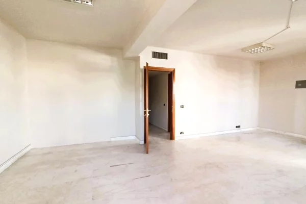 🏢 Jepet Ambient per Zyra me Qira te Torre Drini