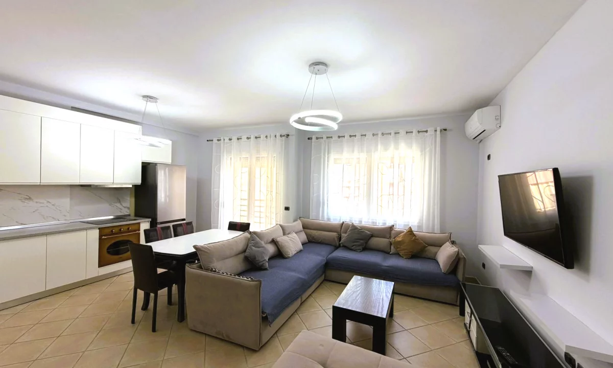 Shtepi me qera Apartament ne Tirane, 2+1, Mobilimi E mobiluar, Pagesa 1,000  Euro.