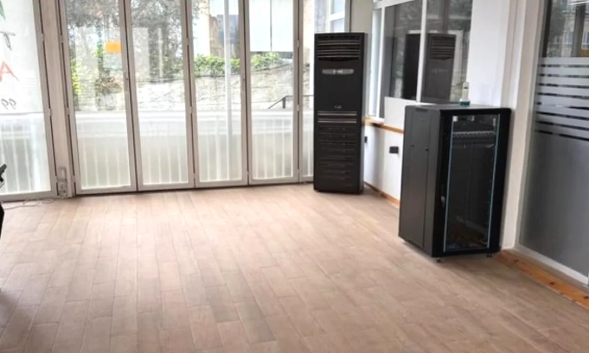 🏢Jepet ambient per zyre me qira te 📍Kodra e Diellit 1📍