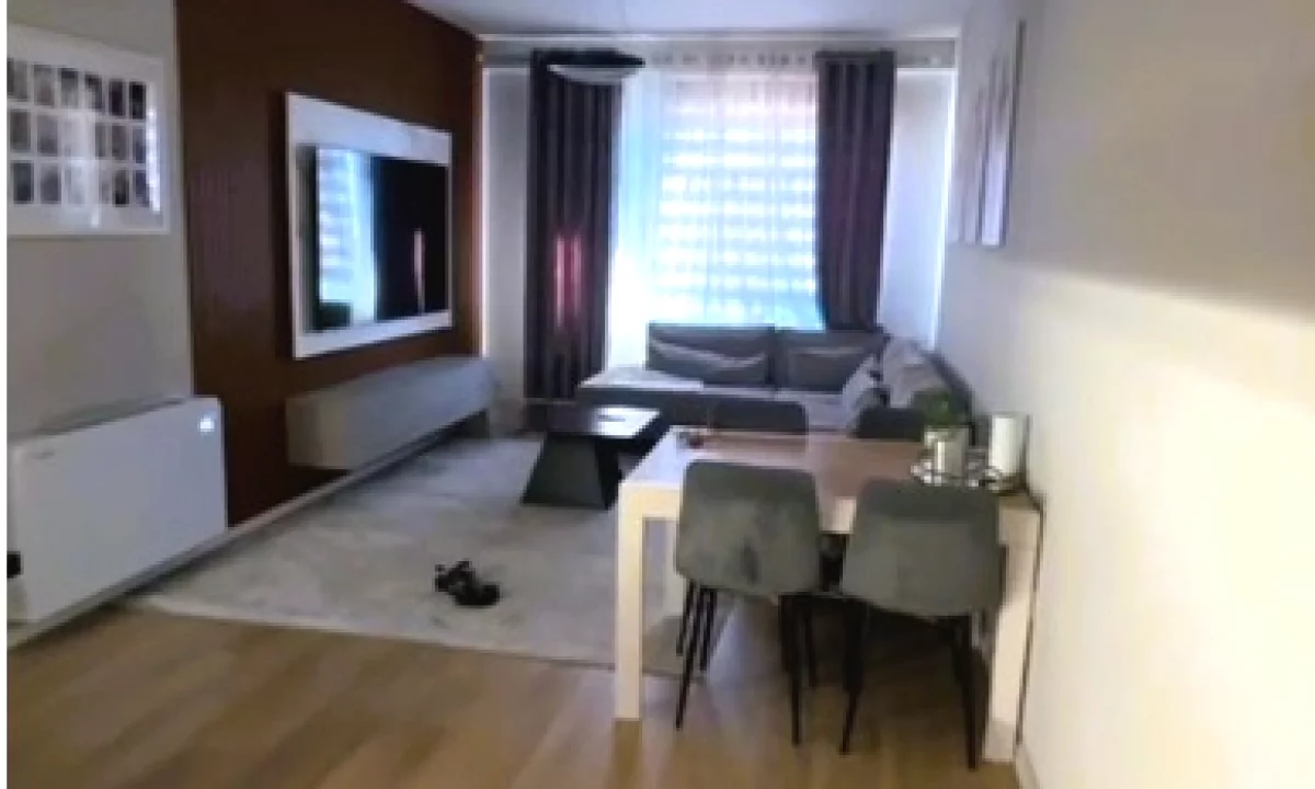 Shtepi ne shitje Apartament ne Tirane, 2+1, Mobilimi E mobiluar, Pagesa 225,000  Euro.