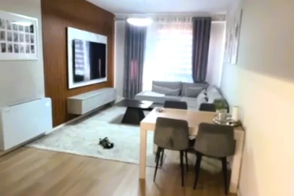 Shtepi ne shitje Apartament ne Tirane, 2+1, Mobilimi E mobiluar, Pagesa 225,000  Euro.