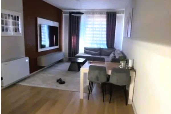 Shtepi ne shitje Apartament ne Tirane, 2+1, Mobilimi E mobiluar, Pagesa 225,000  Euro.