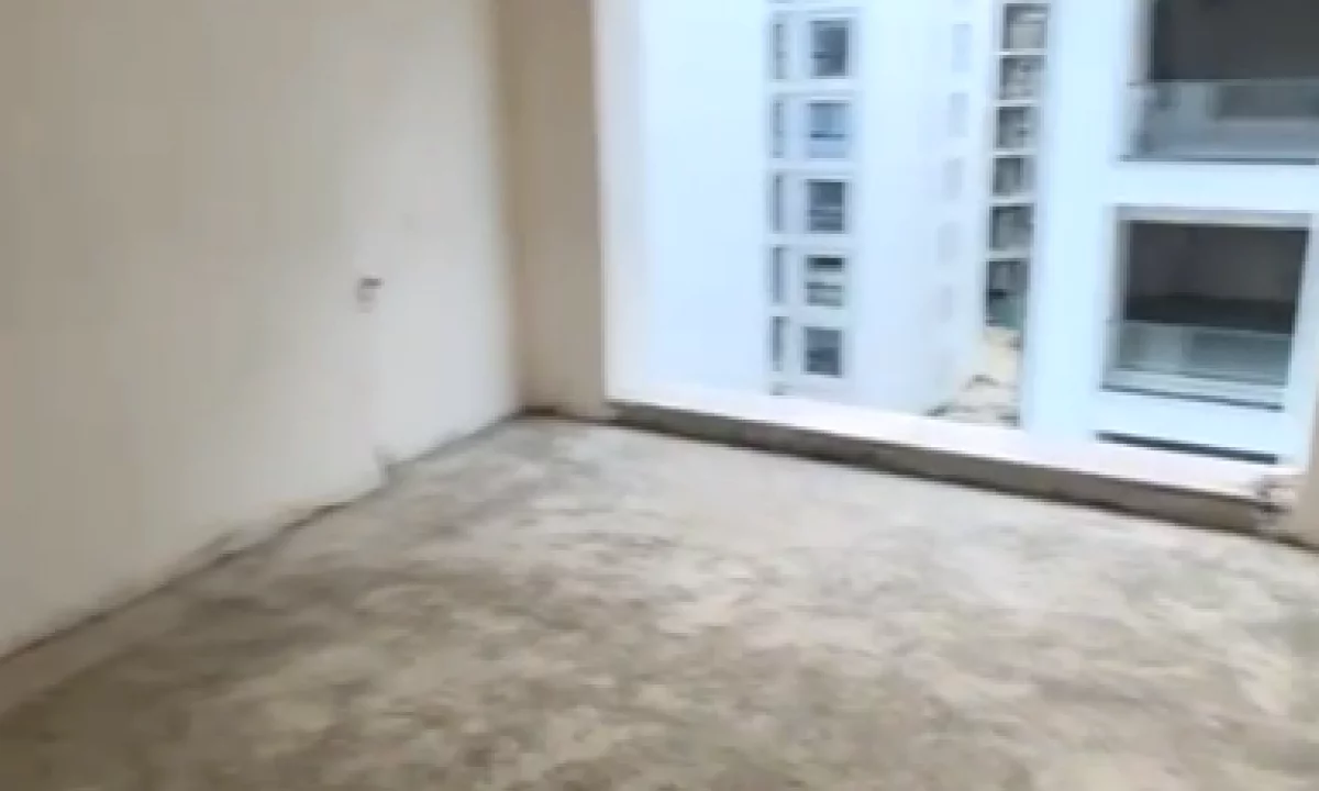 Shtepi ne shitje Apartament ne Durres, 2+1, Mobilimi Bosh, pa mobiluar, Pagesa 10,500,000  Leke.