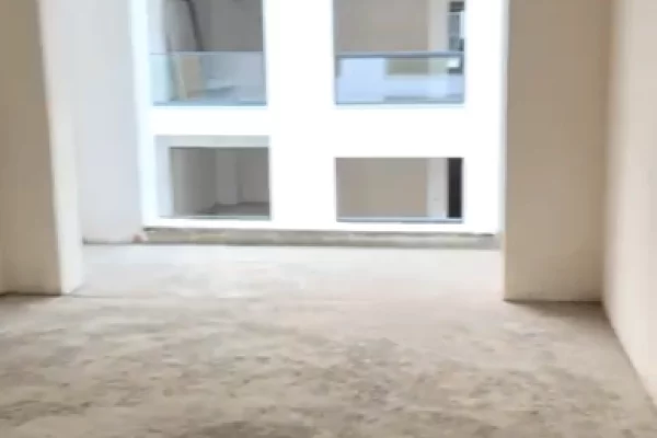 Shtepi ne shitje Apartament ne Durres, 2+1, Mobilimi Bosh, pa mobiluar, Pagesa 10,500,000  Leke.