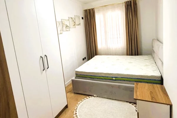 Shtepi ne shitje Apartament ne Tirane, 1+1, Mobilimi E mobiluar, Pagesa 11,800,000  Leke.