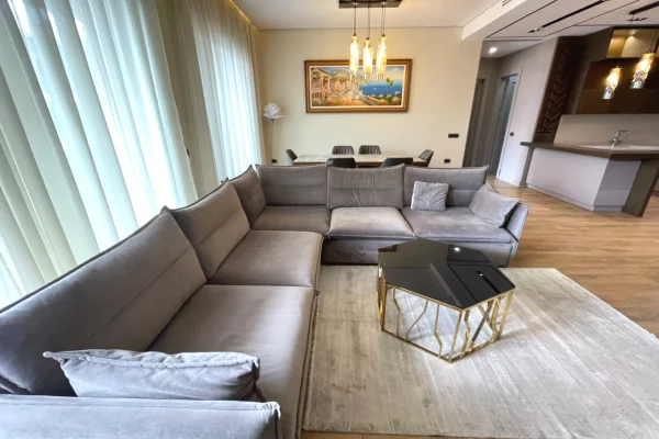 Shtepi ne shitje Apartament ne Tirane, 2+1, Mobilimi E mobiluar, Pagesa 450  Euro.