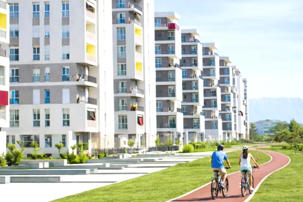 Shtepi ne shitje Apartament ne Tirane, 2+1, Mobilimi E mobiluar, Pagesa 128,300  Euro.