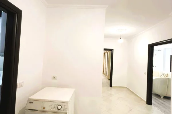 Shtepi me qera Apartament ne Tirane, 2+1, Mobilimi E mobiluar, Pagesa 55,000  Leke.
