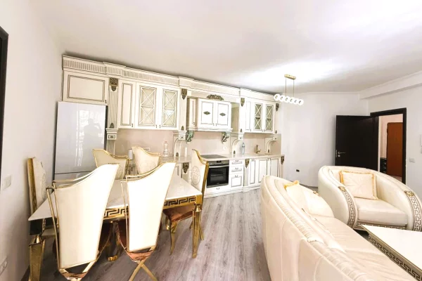 Shtepi me qera Apartament ne Tirane, 2+1, Mobilimi E mobiluar, Pagesa 55,000  Leke.