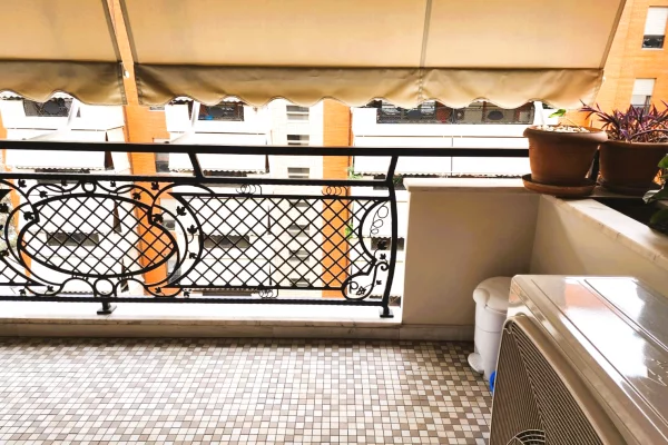 Shtepi me qera Apartament ne Tirane, 1+1, Mobilimi E mobiluar, Pagesa 80,000  Leke.