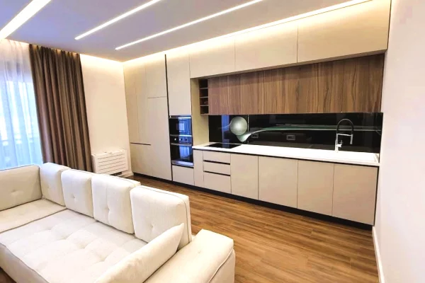 Shtepi me qera Apartament ne Tirane, 2+1, Mobilimi E mobiluar, Pagesa 900  Euro.