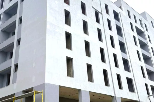 Shtepi ne shitje Apartament ne Tirane, 2+1, Mobilimi Bosh, pa mobiluar, Pagesa 165,000  Euro.