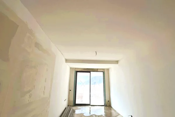 Apartment for sale in Himara 1+1, Emty