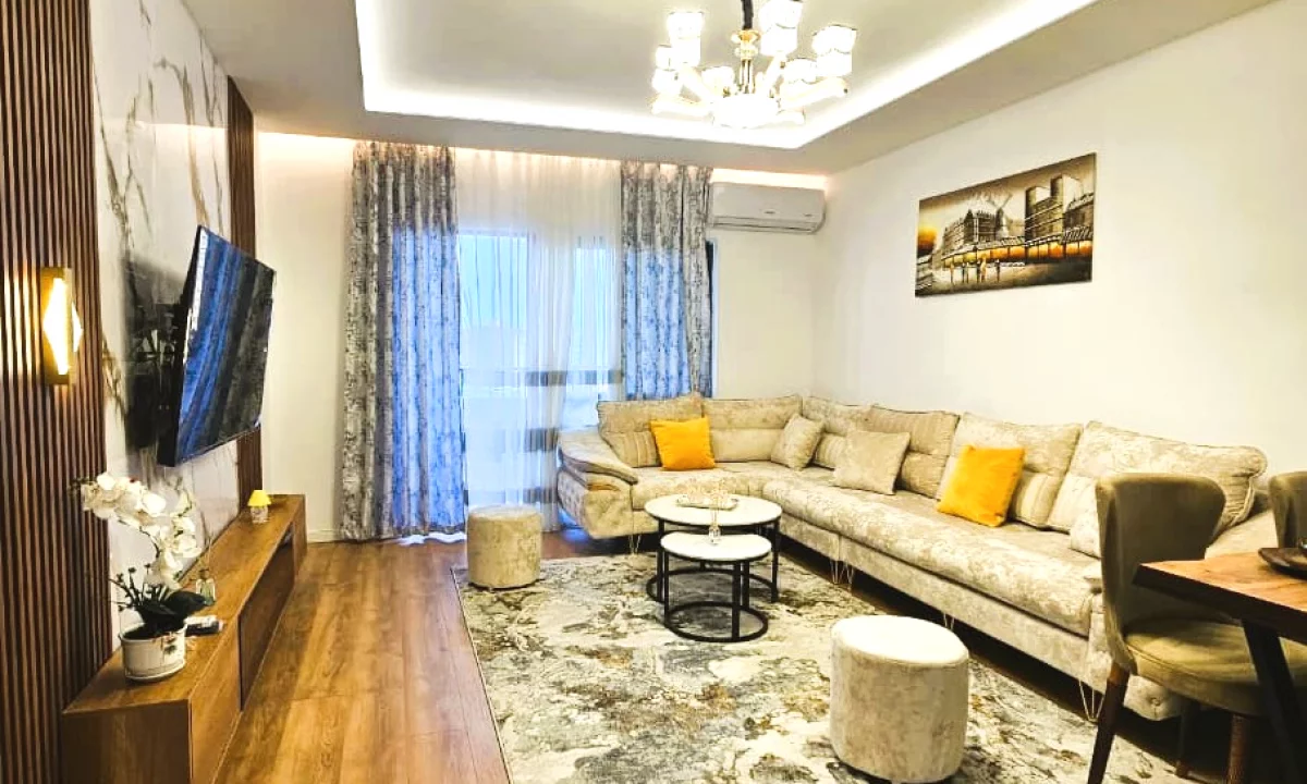 Shtepi ne shitje Apartament ne Tirane, 2+1, Mobilimi E mobiluar, Pagesa 255,000  Euro.
