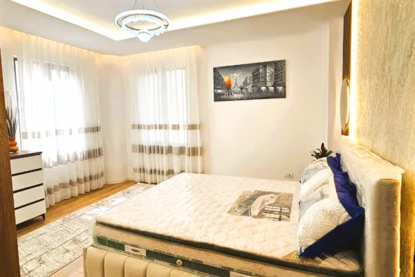 Shtepi ne shitje Apartament ne Tirane, 2+1, Mobilimi E mobiluar, Pagesa 255,000  Euro.