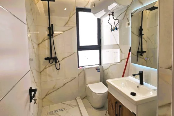 Shtepi ne shitje Apartament ne Tirane, 2+1, Mobilimi E mobiluar, Pagesa 255,000  Euro.