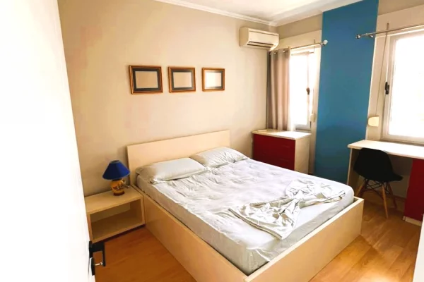 Shtepi me qera Apartament ne Tirane, 1+1, Mobilimi E mobiluar, Pagesa 674  Euro.