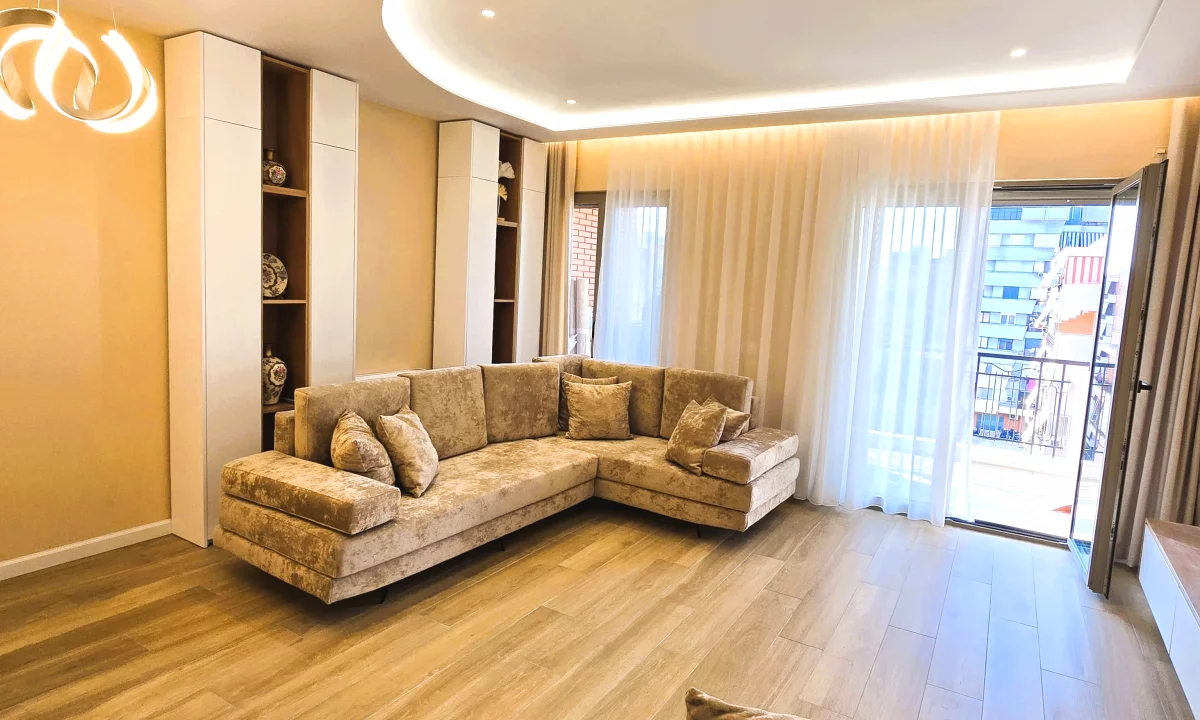 Shtepi me qera Apartament ne Tirane, 2+1, Mobilimi E mobiluar, Pagesa 1,300  Euro.