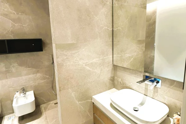 Shtepi me qera Vila Luksoze ne Tirane, 4+1, Mobilimi E mobiluar, Pagesa 2,800  Euro.