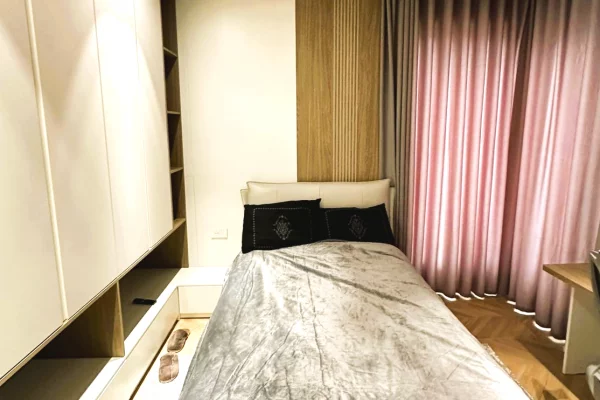 Shtepi me qera Vila Luksoze ne Tirane, 4+1, Mobilimi E mobiluar, Pagesa 2,800  Euro.
