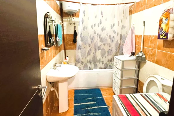 Shtepi ne shitje Apartament ne Tirane, 1+1, Mobilimi E mobiluar, Pagesa 86,700  Euro.