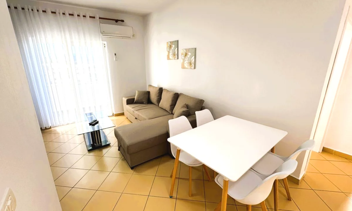 Shtepi ne shitje Apartament ne Lezhe, 1+1, Mobilimi E mobiluar, Pagesa 100,000  Euro.