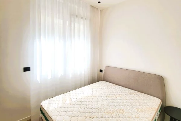 Shtepi ne shitje Apartament ne Tirane, 1+1, Mobilimi E mobiluar, Pagesa 115,000  Euro.