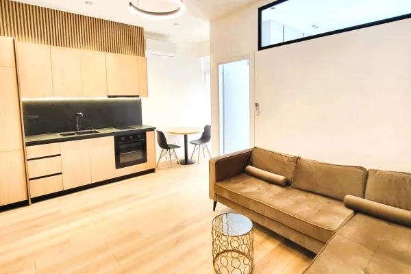 🏡 Shitet Apartament 1+1 te Liqeni i Thatë, Tiranë🔥