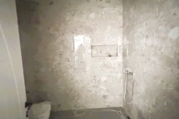 Shtepi ne shitje Apartament ne Durres, 1+1, Mobilimi Bosh, pa mobiluar, Pagesa 140,000  Euro.