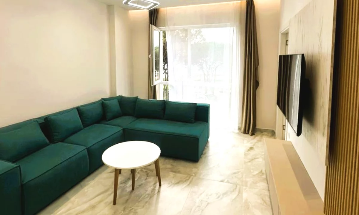 Shtepi ne shitje Apartament ne Durres, 2+1, Mobilimi E mobiluar, Pagesa 210,000  Euro.