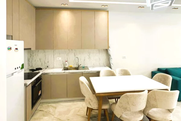 Shtepi ne shitje Apartament ne Durres, 2+1, Mobilimi E mobiluar, Pagesa 210,000  Euro.