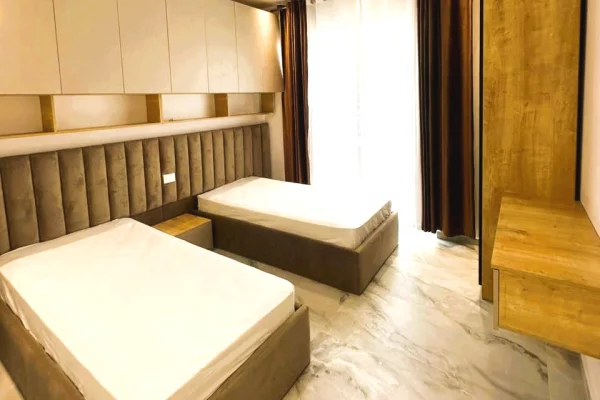Shtepi ne shitje Apartament ne Durres, 2+1, Mobilimi E mobiluar, Pagesa 210,000  Euro.
