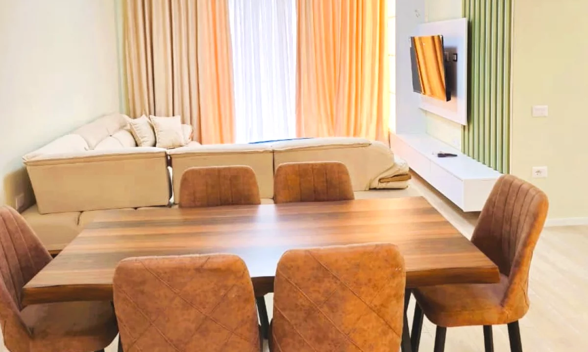 Shtepi me qera Apartament ne Tirane, 2+1, Mobilimi E mobiluar, Pagesa 1,200  Euro.